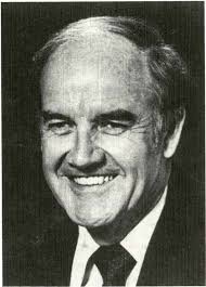 Scanned using Book ScanCenter 7033