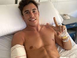 Jadwal motogp 2021, rider repsol honda, marc marquez mengumumkan bahwa dirinya sudah bisa mengaspall di motogp portugal 2021, minggu. Eine Weitere Operation Fur Marco Marquez Leistung In Brno Unter Grosser Frage Vmax Si