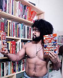 Os comunistas devem buscar fazer agitação e propaganda em todos os meios disponíveis. Jones Manoel Youtube Jones Manoel On Twitter Chegou Aqui Em Casa Minhas Copias Do Livro Colonialismo E Luta Anticolonial E Bonito Demais Quando Voce Ve O Trabalho Finalizado Ne O Livro