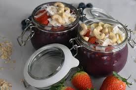 Rezept Der Pamela Reif Bio Acai Puree In Meiner Fruit Bowl To Go Rezepte Gesunde Gerichte Acai Bowl Rezept