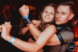 Секс и раскрепощение на тусовках Kinky Party в Нижнем Новгороде