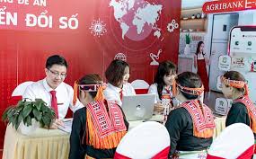 Ngân hàng đi đầu trong chuyển đổi số