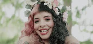 I finally mad my first gif ;u; Melanie Martinez Just Clapped Back At Critics Who Say She S Glamorising Mental Popbuzz