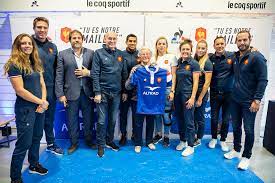 La ffr a dévoilé les visuels ainsi qu'un nouvel équipementier égale nouveaux maillots. Rugby Combien Coute Le Nouveau Maillot Le Coq Sportif Du Xv De France 100 Fabrique En France Sportbuzzbusiness Fr