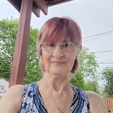 Catherine Szymanski's Instagram, Twitter & Facebook