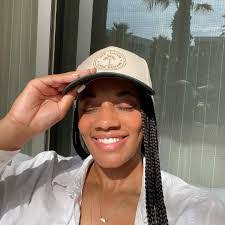 Simone Leonard's Instagram, Twitter & Facebook