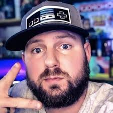 Randy Stover's Instagram, Twitter & Facebook