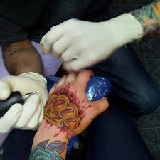 We offer professional, custom tattooing and body piercing in a sterile. Knuckle Up Tattoo Tattoo Piercing Shop Fort Worth Texas 1 Review 208 Photos Facebook