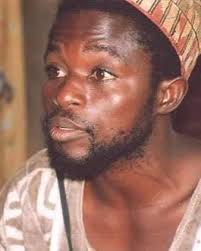 HOMMAGE A UN TALENT AFRICAIN Joseph Baowendpouiré TAPSOBA est né le 19 mars  1974. Il est marié et pére de deux enfants. Il a un bac + 5 en droit et est