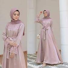 Tentu tampil cantik dan elegan ketika berpakaian dress ini. 7 Model Gamis Brokat Kombinasi Yang Modern Dan Anggun Bukareview