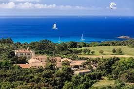 Read snooth user reviews of chateau de brégançon wine, see user ratings, compare prices and buy chateau de brégançon. Chateau De Bregancon Provence Les Grappes