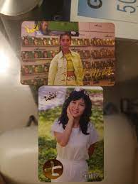All cards are on 340gsm white board, and comes with a kraft brown envelope. Karoseru