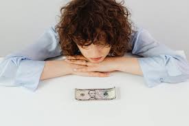 Financial Stress: 8 Effective Strategies to Break Free from the Cycle of  Worry - Sintelly