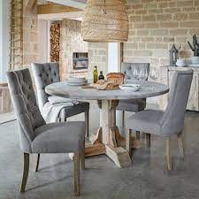 Beautifully made from quarter sawn oak and perfectly finished all over, every nook and cranny, underneath too. Sienna 140cm Round Reclaimed Wood Dining Table 4 Grenada Chairs