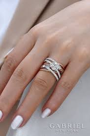 A fancy pink diamond is encircled by pink diamond melee set in rose gold. Pin On Nails