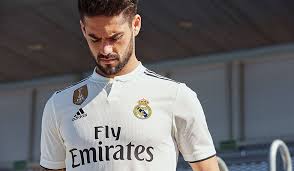 Besonders auffällig sind die farbenfrohen ärmel. Real Madrids Neue Trikots 2018 19 Wird Klassisch Real Total