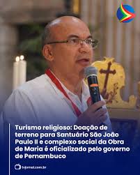 A governadora de Pernambuco, Raquel Lyra, oficializou a doação de um  terreno de aproximadamente 23 mil metros quadrados para a comunidade  católica Obra de Maria, num gesto de estímulo ao turismo religioso