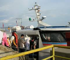 From here, public can transit to the kuala perlis ferry terminal for the ferry to langkawi island. Langkawi Ferry Arrival Kuala Perlis Jetty Mapio Net