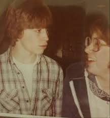 Scott Foley and Marika Domińczyk have been married since June 2007. They  tied the knot in an intimate ceremony in Hawaii. The couple has three  children and currently lives in Connecticut.