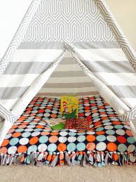 No Sew Floor Pillow Diy Pillows Diy Flooring Diy For Kids