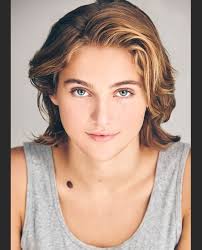 No way ! Compare Barbara Lauren Stultz , @bar.bar.uh previous headshot with  long hair posted recently,,, this character is just another creature !  Don't be fooled Barbara is not just another pretty