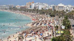 Many travelers are attracted to reach palma de mallorca by flying to the island from most major european cities. Mallorca Uraltes Romerschiff Vor Playa De Palma Entdeckt Stern De