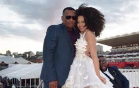 Robert marawa biography, age, parents, wife, baby, salary, health issues. Robert Marawa And Pearl Thusi Are Over Drum
