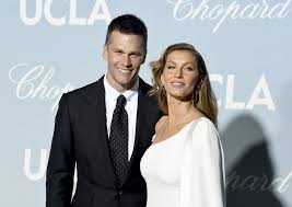 The blue bloods star and brady first met in 2004 and dated for a little over two years before calling it quits in december of 2006. Tom Brady Gisele Bundchen Take Stake In Crypto Firm Ftx Bloomberg