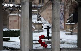 Unter den linden 21, 10117 berlin. Afp News Agency On Twitter Winter Birds Afp Photographers Andy Buchanan And David Gannon Focus On A Robin In Victoria Park In Glasgow And Swans And Seagulls At The Snow Covered Landwehr Canal