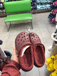 Looking for a good deal on croc slippers? Classic Fuzz Lined Clog Crocs Crocs Fashion Crocs Shoes Girly Shoes