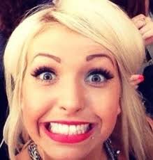 22-year-old Demi Wright died after doctors thought her cancer was pregnancy