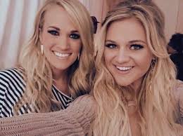 Pin By Janie On Carrie Underwood Carrie Underwood Pictures Country Female Singers Carrie Underwood Style