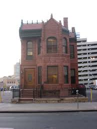 Streetside View Of The Curry Chucovich House The Oldest House In Downtown Denver Denver History Colorado Travel Denver Colorado Downtown