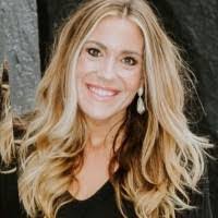 Lauren Wiseley's Instagram, Twitter & Facebook