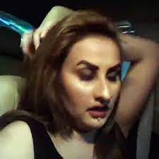 Afreen Khan Sexy Dance In Car Part 2 - Afreen khan - Official - video  Dailymotion