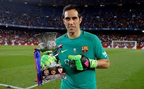 Claudio Bravo transferred to Manchester City