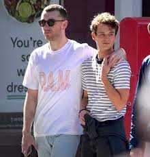 Though the singer became an international star relatively recently, he is already the winner of grammy awards, american music awards, bet awards, billboard music awards, brit awards and many others. Sam Smith Famous English Singer And Songwriter