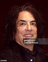 Gerard Oliver's Instagram, Twitter & Facebook