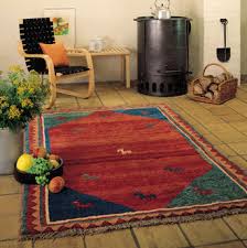 Edle gabbeh und loribaf teppiche bestehen durch einzigartigen dessins und harmonischen der loribaft teppich ist die gehobene klasse der populären, modernen und hochflorigen gabbeh. Gabbeh Teppiche Persische Teppiche Alles Zum Teppich Alles Zum Teppich