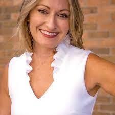 Nina Goff's Instagram, Twitter & Facebook