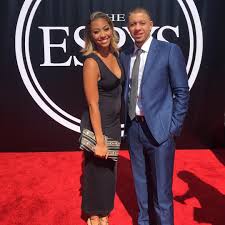 Moreover, curry and rivers got engaged on valentine's day 2019. Seth Curry Wiki 2021 Girlfriend Salary Tattoo Cars Houses And Net Worth