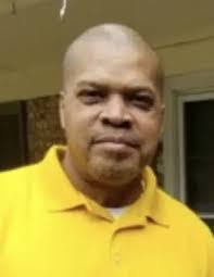 Derek Earl's Instagram, Twitter & Facebook