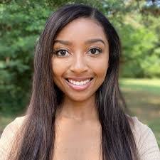 Jade Lyons's Instagram, Twitter & Facebook