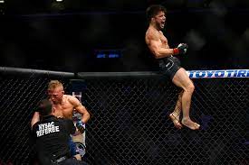 If successful, dillashaw would become the third man to be champion in two divisions simultaneously and fourth fighter overall (after conor mcgregor at ufc 205, daniel cormier at ufc 226 and amanda nunes at ufc 232 ), as well as the seventh person overall to win a title in different. Ufc On Espn 1 Henry Cejudo Stops T J Dillashaw In 32 Seconds
