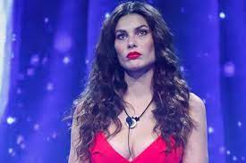 The former gieffina announced this morning … Fas Da Brasileira Dayane Mello Finalista Do Big Brother Italia Fazem Vaquinha Online Para Ajudar A Modelo Hoje Bahia