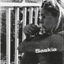 Saskia Eeuwig Op Reis Stroom Vinyl Records Specialists London Soho Vinyl Music Records Phonica Records Latest Releases Pre Orders And Merchandise Morten is a purple earthworm who is about the length of dan's finger. eeuwig op reis