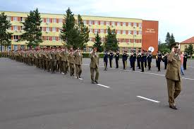 De asemenea, se face o zi de instrucție dedicată săptămânal: Aft Sibiu La Ceas Aniversar 171 De Ani De InvÄƒÅ£Äƒmant Militar Romanesc Sibiu 100