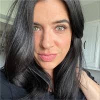 Lynn Chenoweth's Instagram, Twitter & Facebook