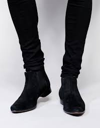 Durch diese naht ist die verarbeitung des leders einfacher und der verbrauch des. Asos Chelsea Boots In Suede At Asos Com Chelsea Schuhe Herren Chelsea Boots Outfit Coole Herrenschuhe