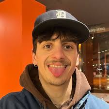 Replying to @Yldof #yamahathr10 #yamaha #guitar #amp #fyp @Yamaha Musi...